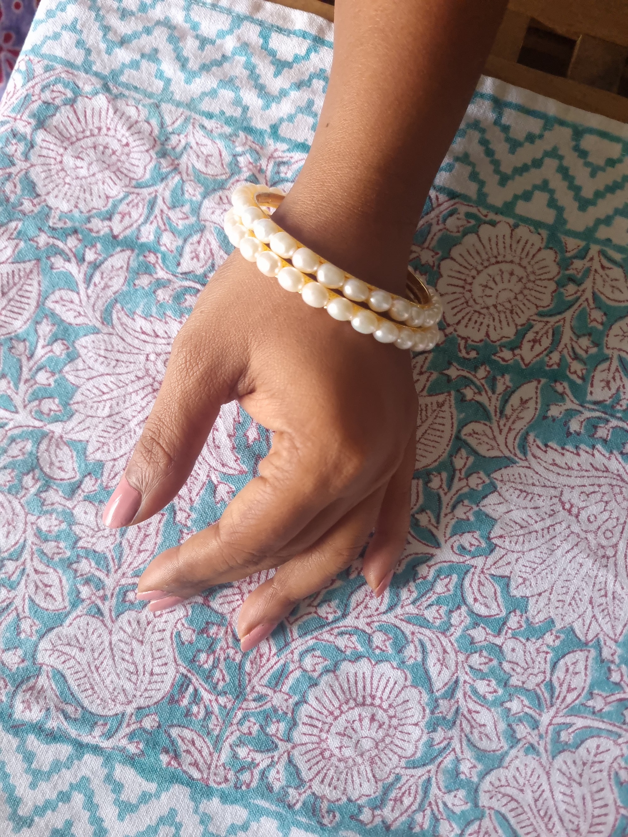 7 MM Oval Ivory Pearl Bangles